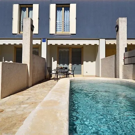 Blue 2 Ferienhaus Banjole